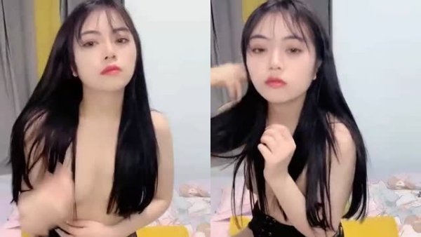 黑丝骚妹淫叫揉奶自扣，道具助兴浪穴汁液横流！